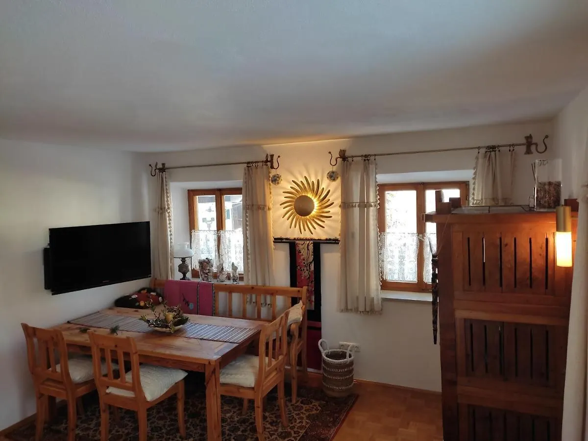 Kuenstlerhaus Weissgerberguetl Apartment Marquartstein