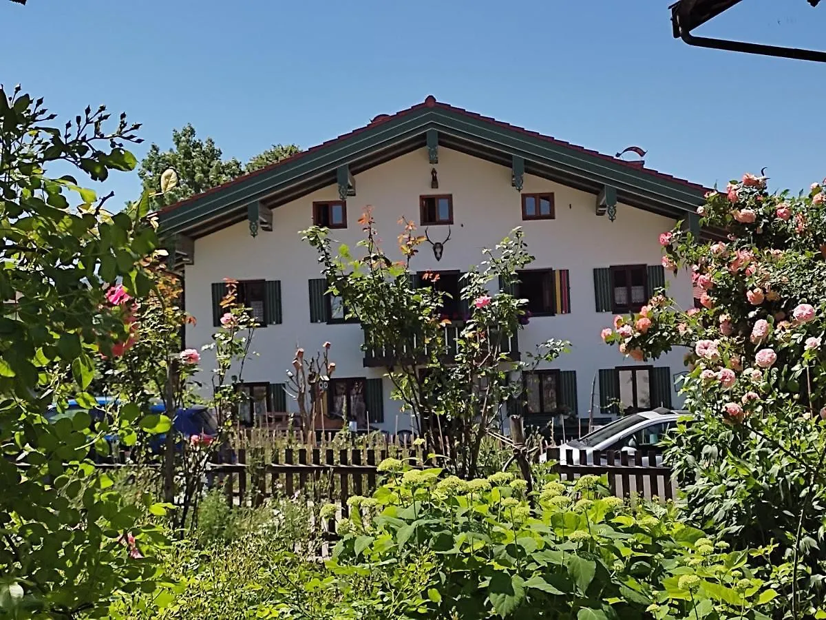 Kuenstlerhaus Weissgerberguetl Apartment Marquartstein