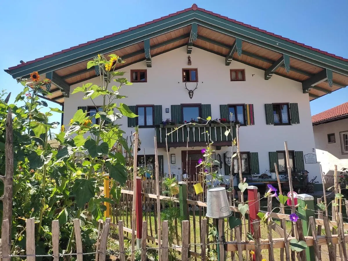 Kuenstlerhaus Weissgerberguetl Apartment Marquartstein Germany