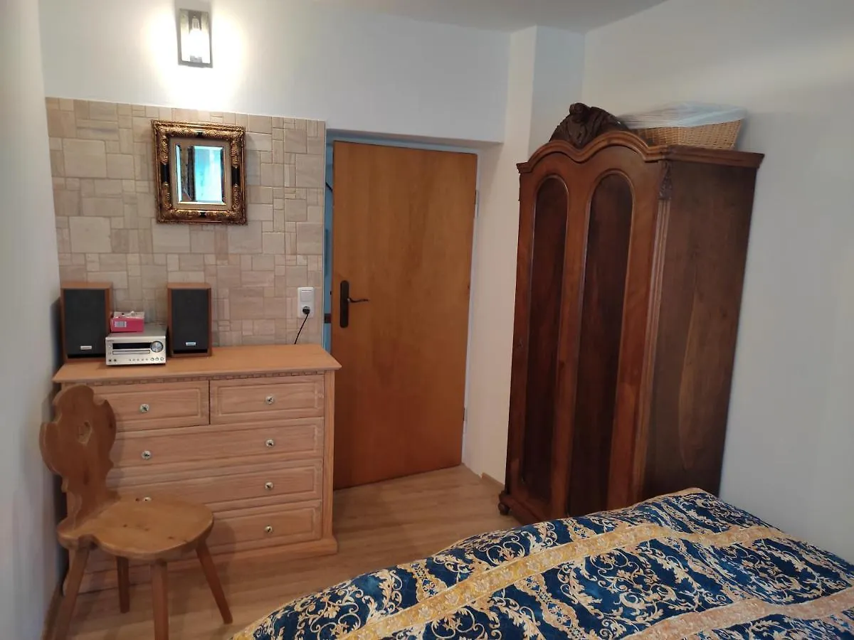 Kuenstlerhaus Weissgerberguetl Apartment Marquartstein