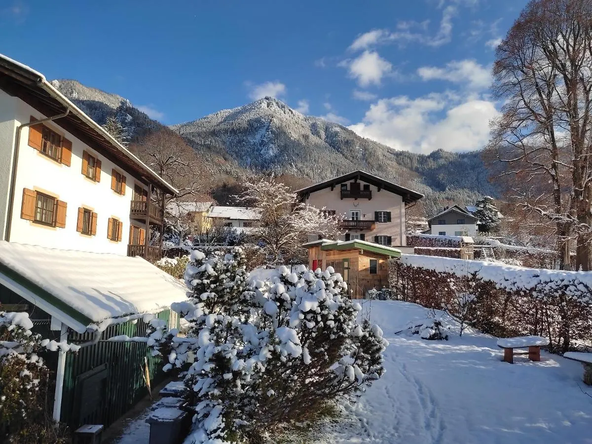 Kuenstlerhaus Weissgerberguetl Apartment Marquartstein
