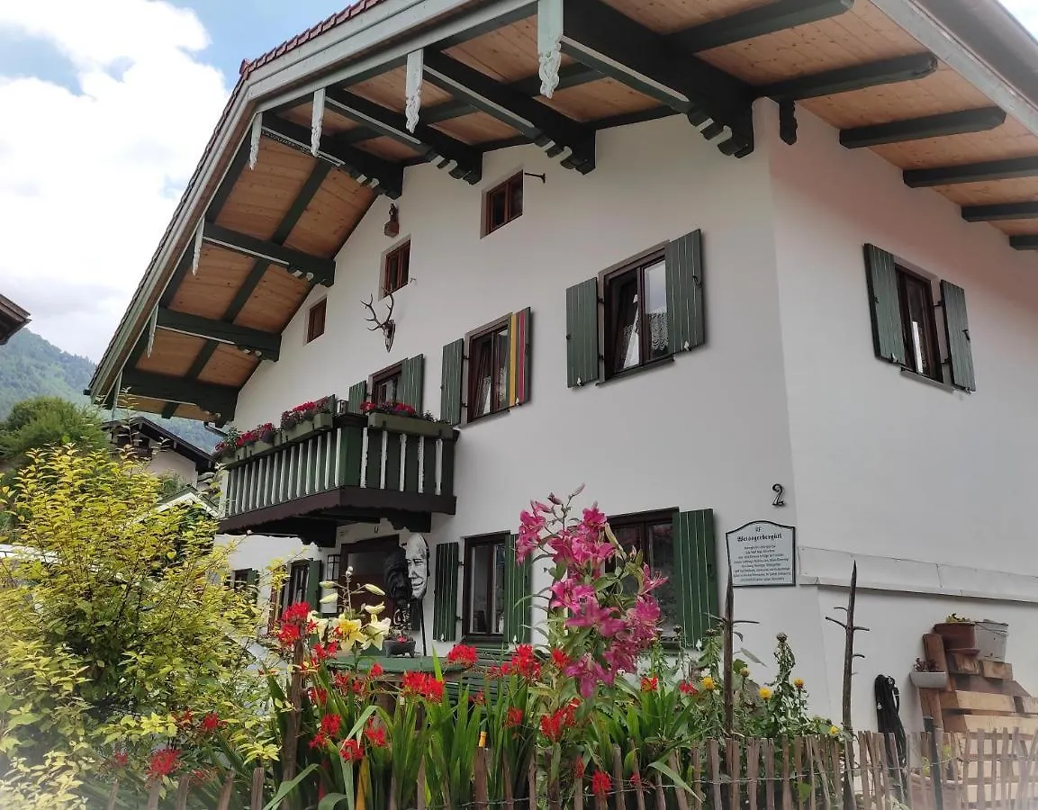 Kuenstlerhaus Weissgerberguetl Apartment Marquartstein