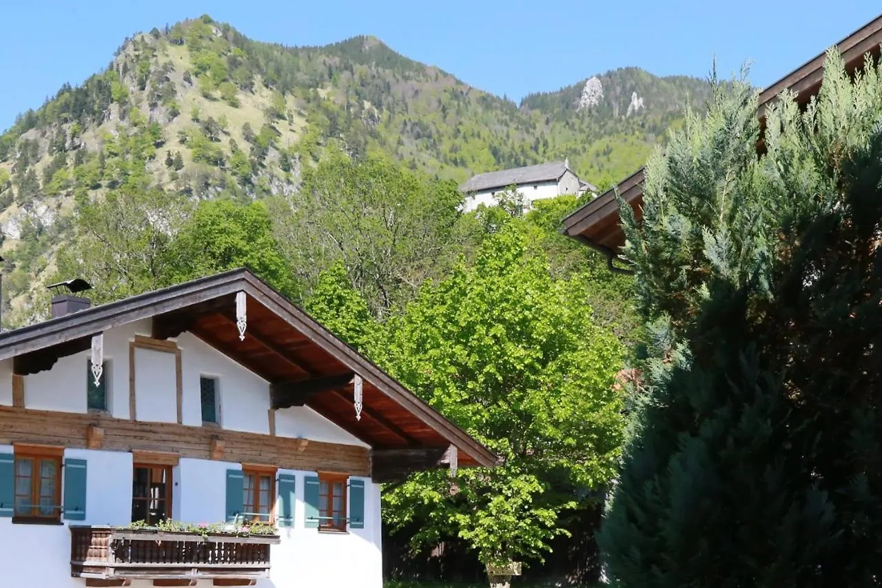 Kuenstlerhaus Weissgerberguetl Apartment Marquartstein Germany