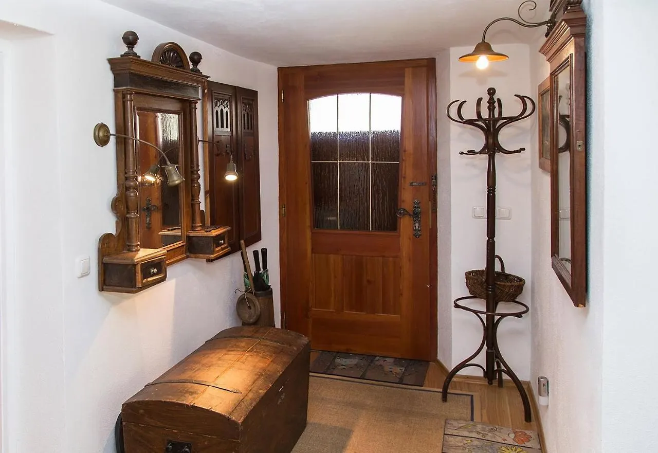 Kuenstlerhaus Weissgerberguetl Apartment Marquartstein Germany