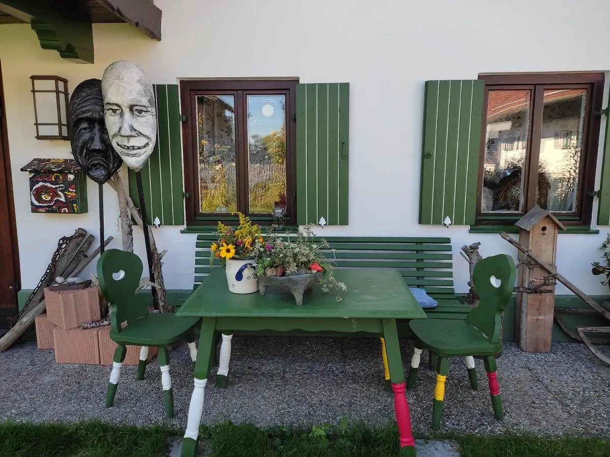Kuenstlerhaus Weissgerberguetl Apartment Marquartstein Germany